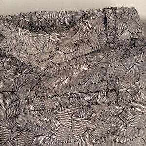 ELK Women's  Tapered Pants Grey Pattern Size 10 NWT